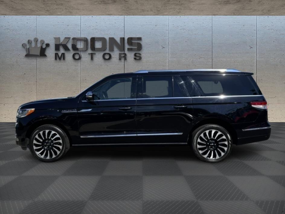2023 Lincoln Navigator Photo in Bethesda, MD 20814