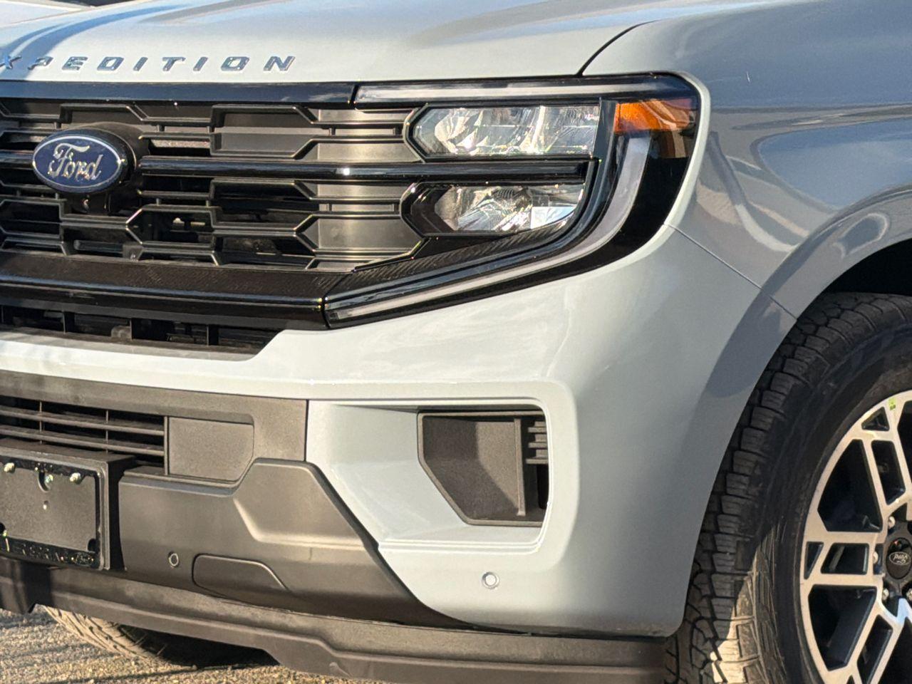 2025 Ford Expedition Max Photo in Silver Spring, MD 20904