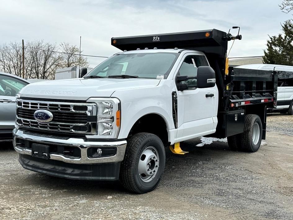 2023 Ford F-350SD Photo in Silver Spring, MD 20904