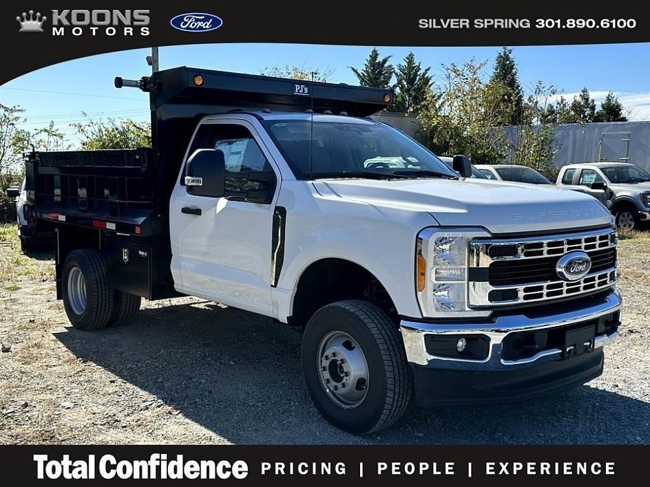 2023 Ford Chassis Cab Photo in Silver Spring, MD 20904