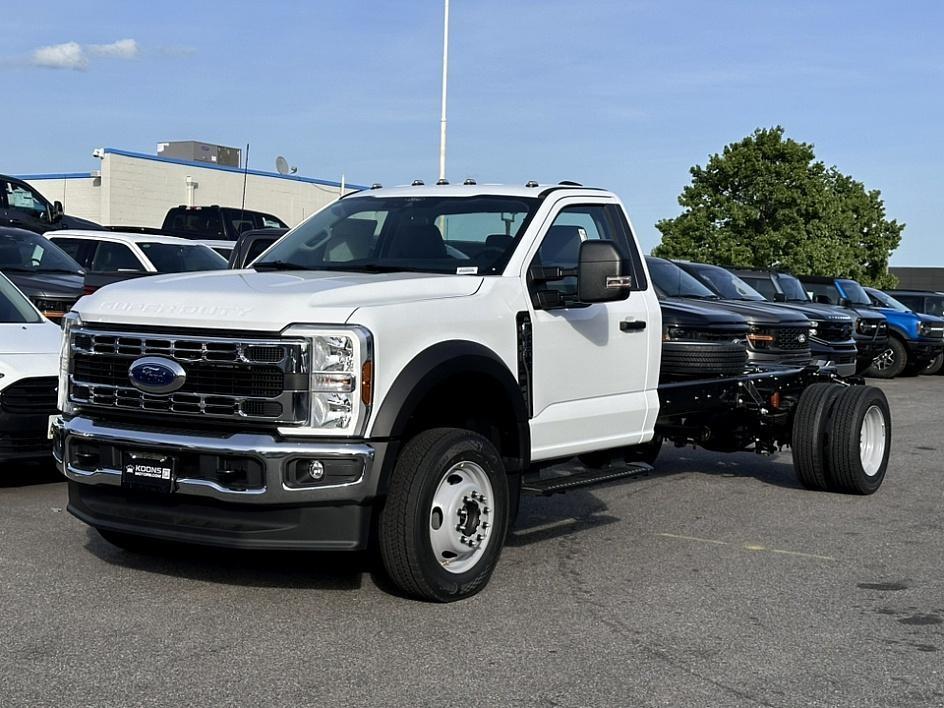 2025 Ford F-450 Photo in Silver Spring, MD 20904