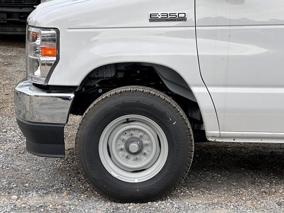 2024 Ford F-350 Super Duty Chassis Cab Photo in Silver Spring, MD 20904