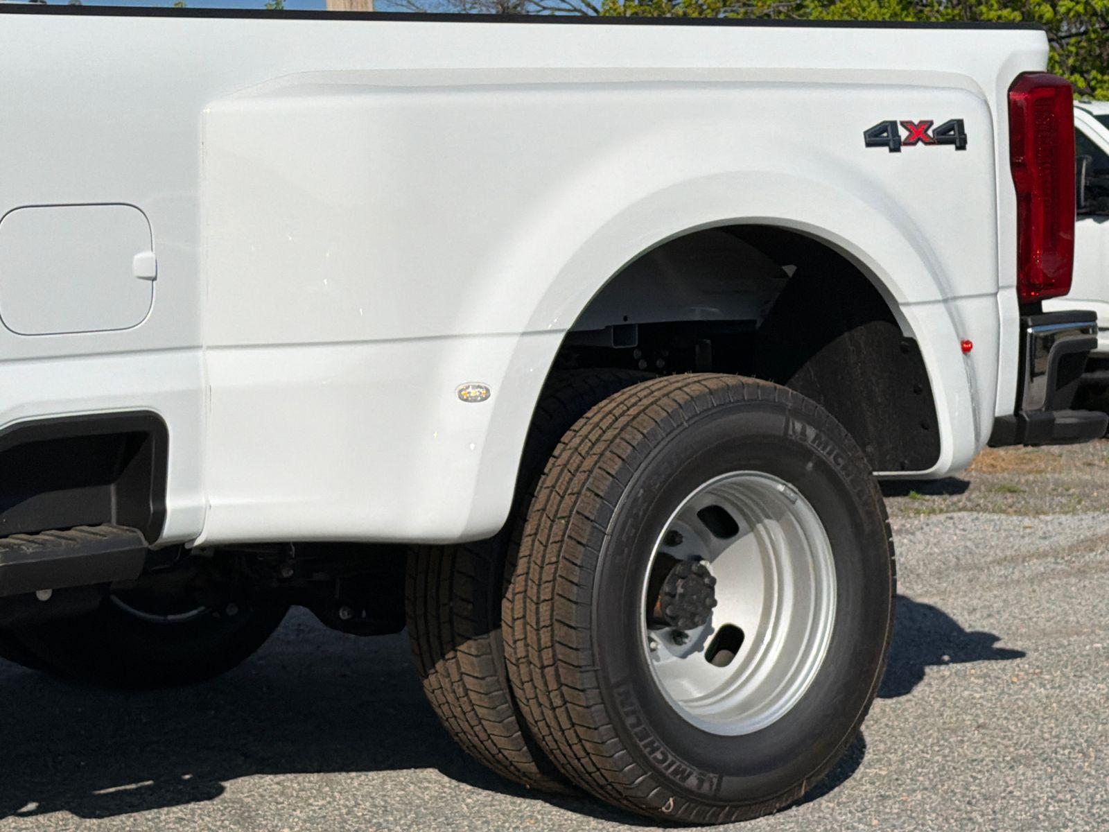 2026 Ford F-350SD Photo in Silver Spring, MD 20904