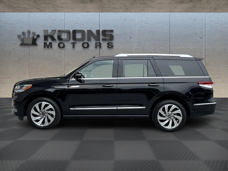 2023 Lincoln Navigator Photo in Bethesda, MD 20814