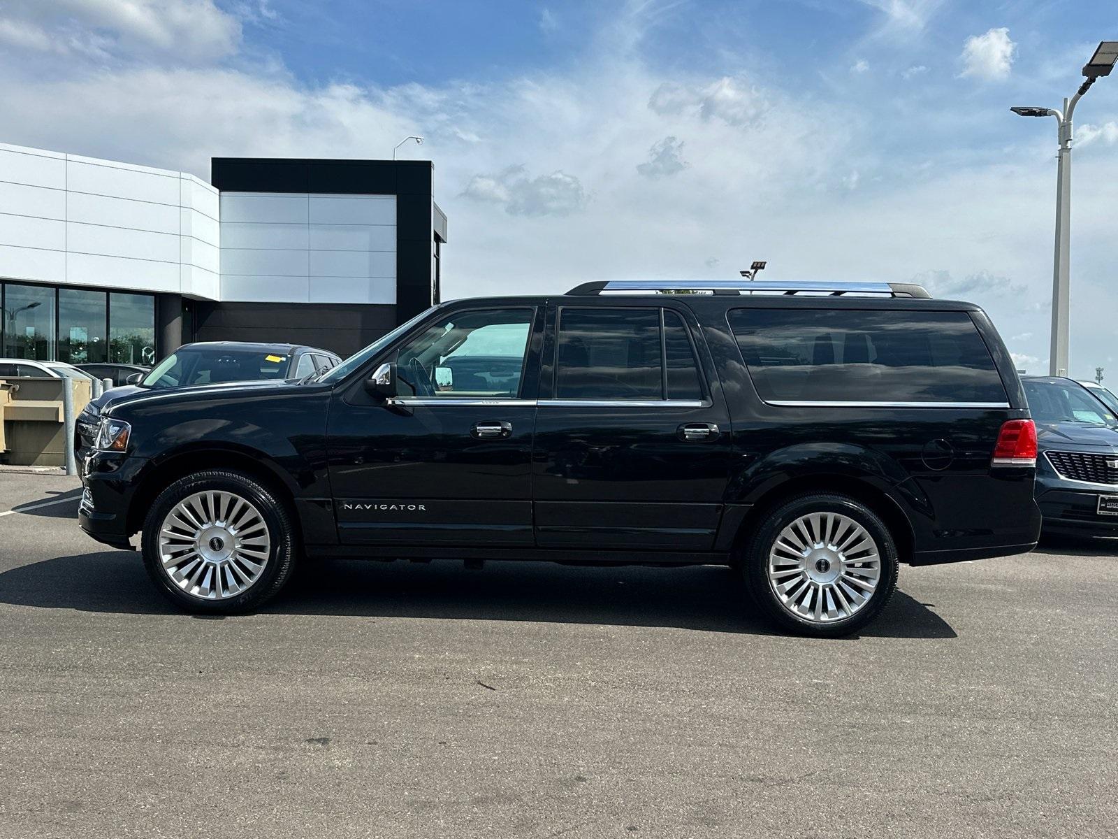 2015 Lincoln Navigator L Photo in Bethesda, MD 20814