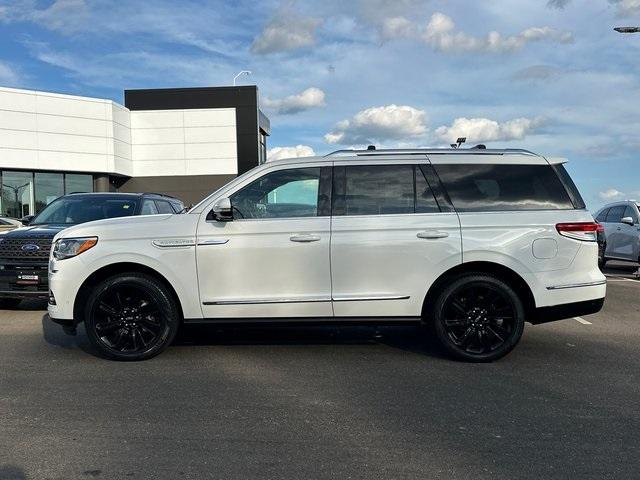 2023 Lincoln Navigator Photo in Bethesda, MD 20814