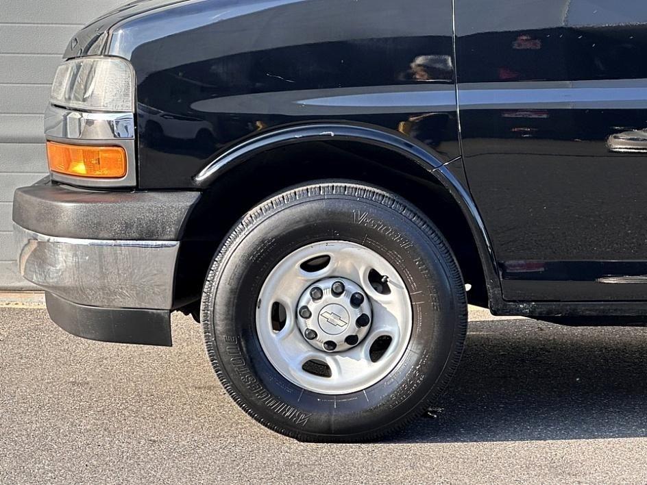 2018 Chevrolet Express 2500 Photo in Silver Spring, MD 20904