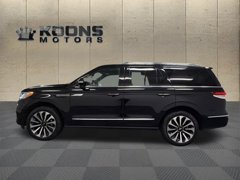 2022 Lincoln Navigator Photo in Bethesda, MD 20814