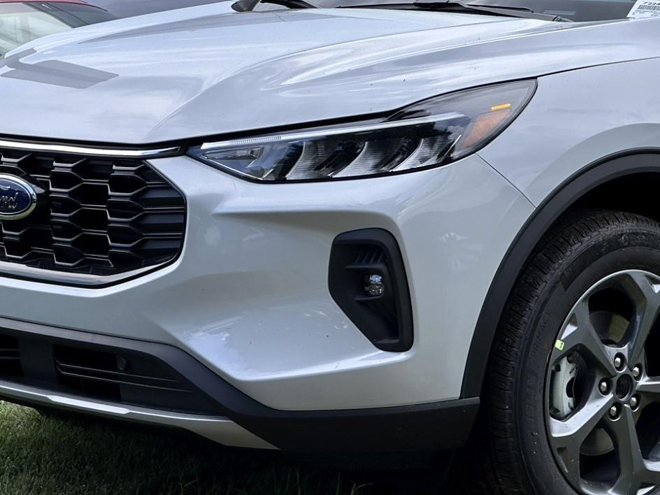 2025 Ford Escape Hybrid Photo in Silver Spring, MD 20904