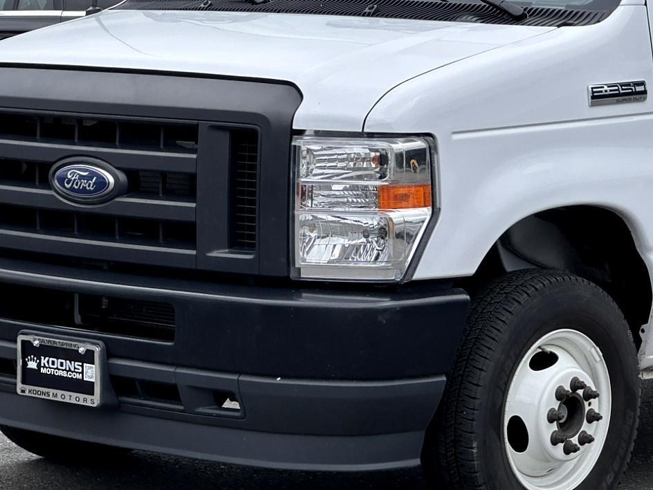 2024 Ford F-350 Super Duty Chassis Cab Photo in Silver Spring, MD 20904