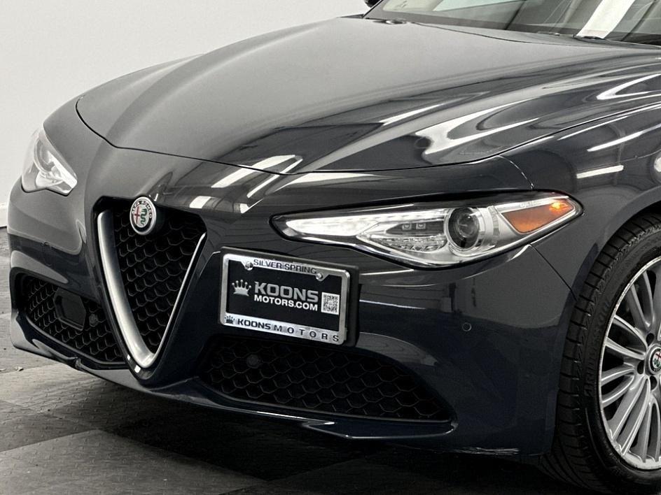 2019 Alfa Romeo Giulia Photo in Silver Spring, MD 20904