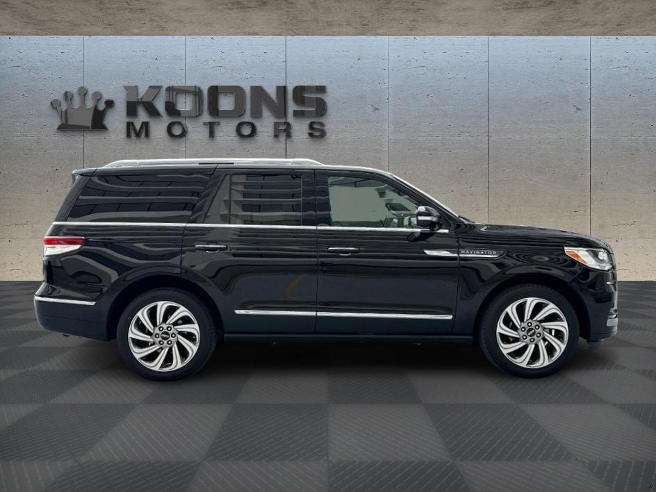 2023 Lincoln Navigator Photo in Bethesda, MD 20814
