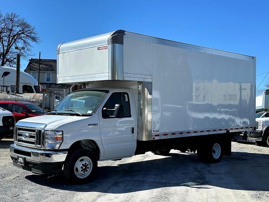 2024 Ford E-450SD Photo in Silver Spring, MD 20904