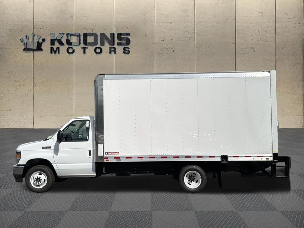 2027 Ford E-350SD Photo in Silver Spring, MD 20904