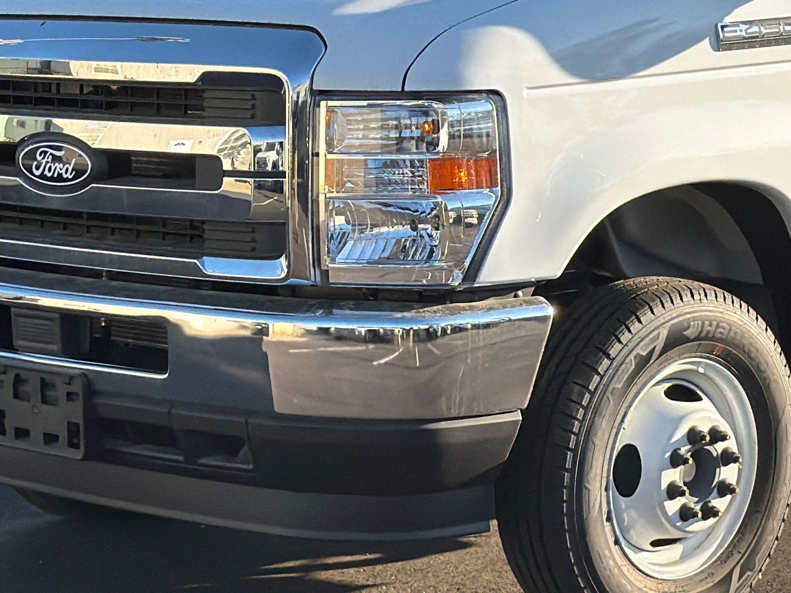 2026 Ford E-450SD Photo in Silver Spring, MD 20904