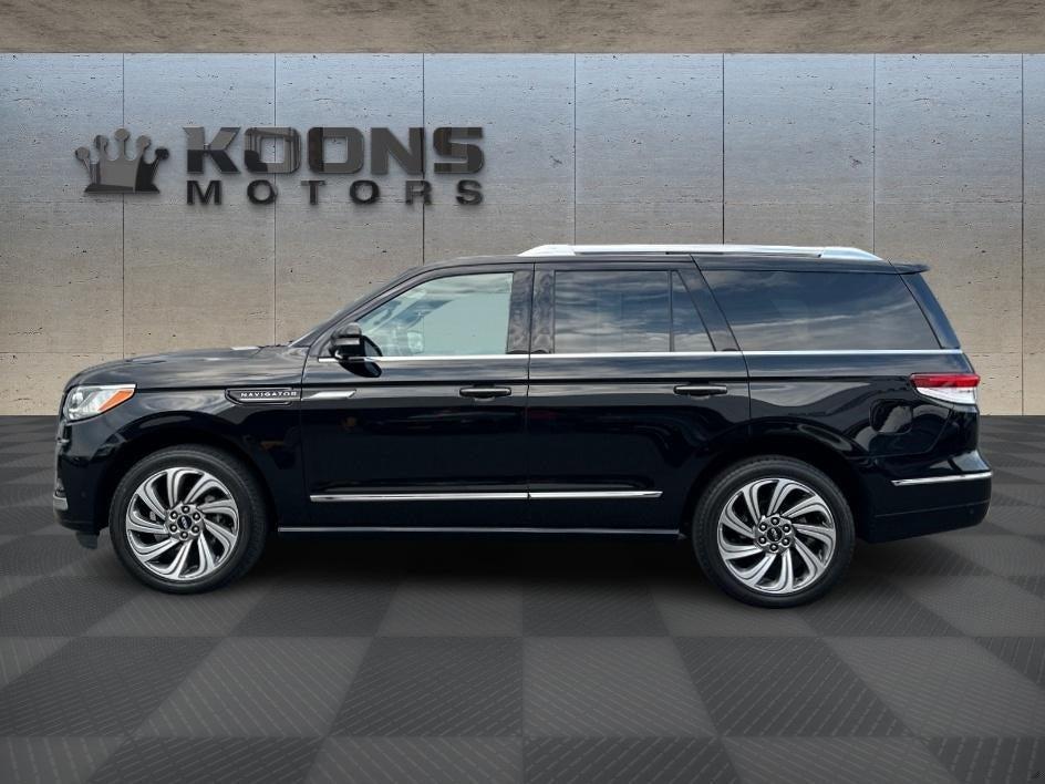 2022 Lincoln Navigator Photo in Bethesda, MD 20814