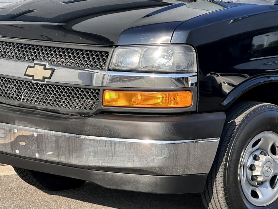 2018 Chevrolet Express 2500 Photo in Silver Spring, MD 20904