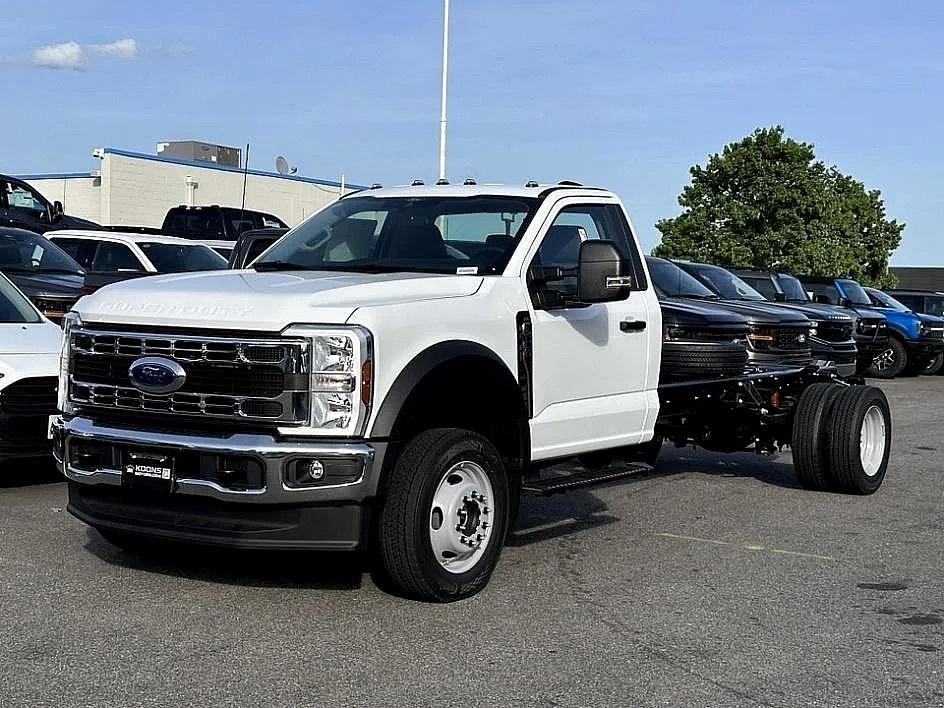2025 Ford F-450 Photo in Silver Spring, MD 20904