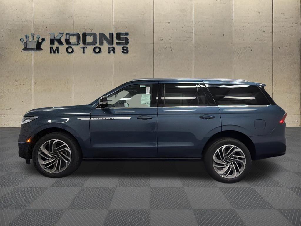 2027 Lincoln Navigator Photo in Bethesda, MD 20814