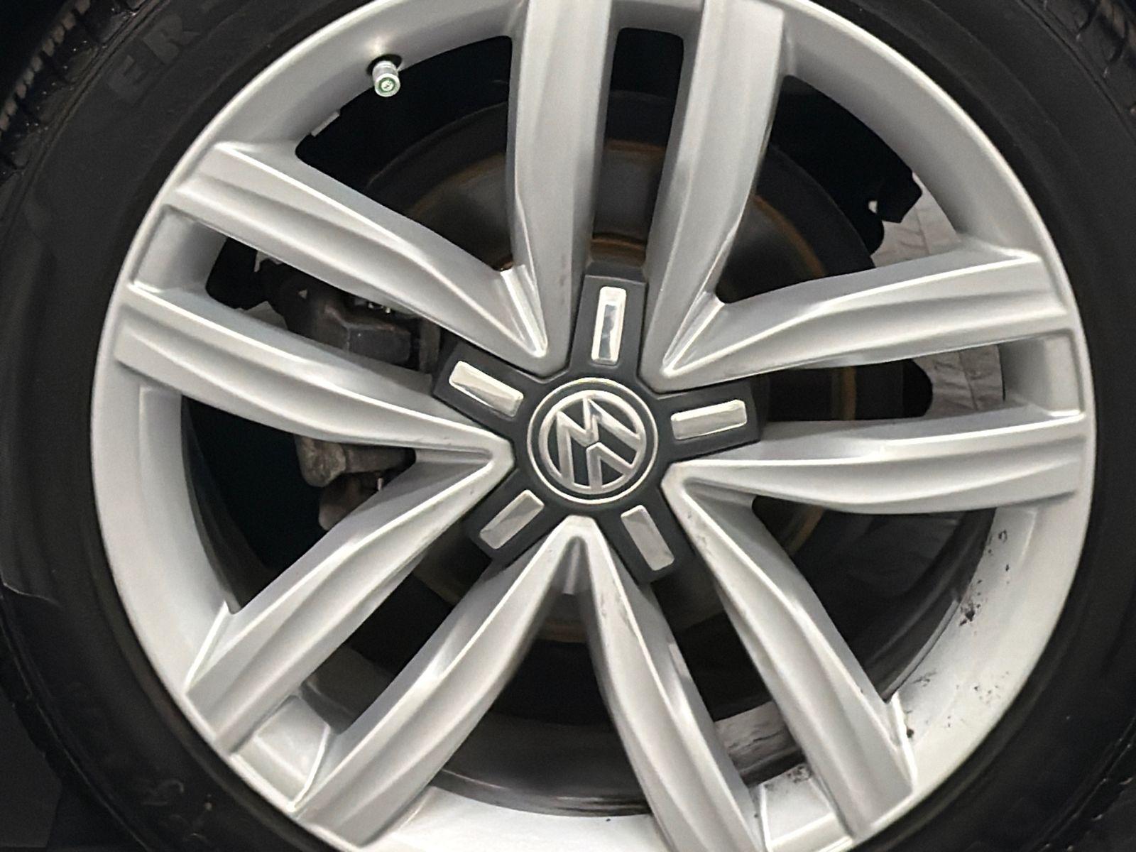 2017 Volkswagen Passat Photo in Silver Spring, MD 20904