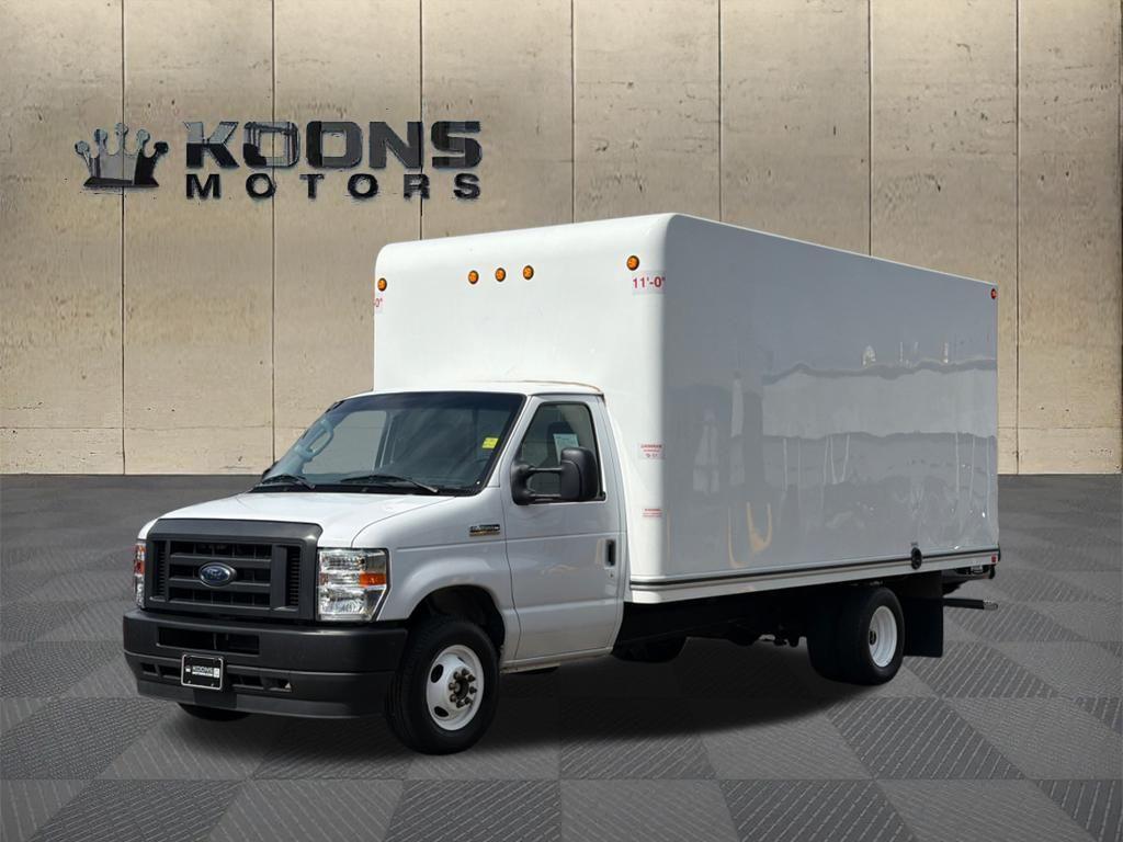 2024 Ford E-350SD Photo in Silver Spring, MD 20904