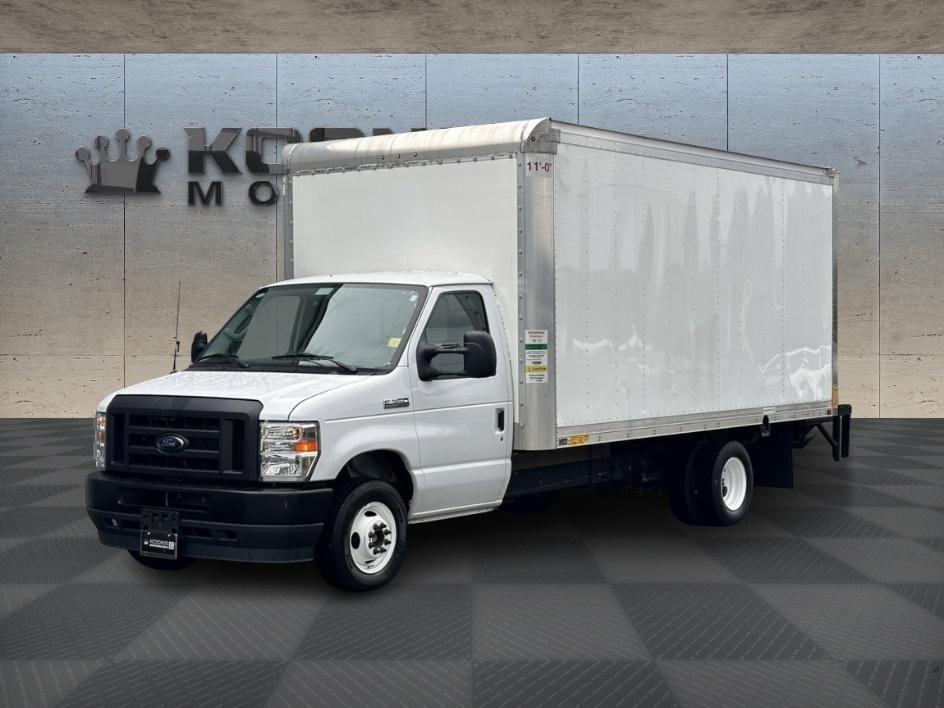 2024 Ford E-350SD Photo in Silver Spring, MD 20904