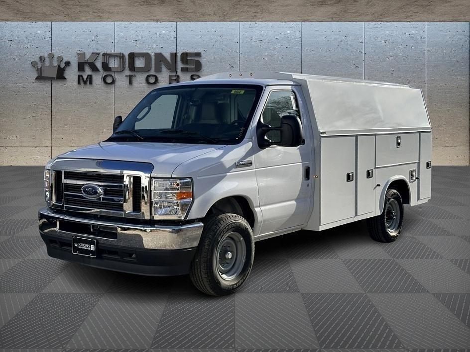 2024 Ford F-350 Super Duty Chassis Cab Photo in Silver Spring, MD 20904