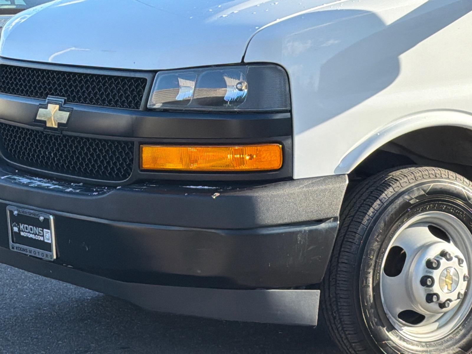 2021 Chevrolet Express 3500 Photo in Silver Spring, MD 20904