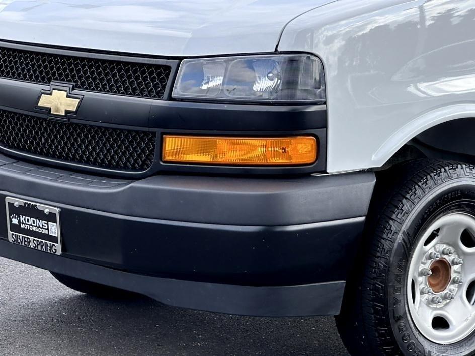 2022 Chevrolet Express 2500 Photo in Bethesda, MD 20814