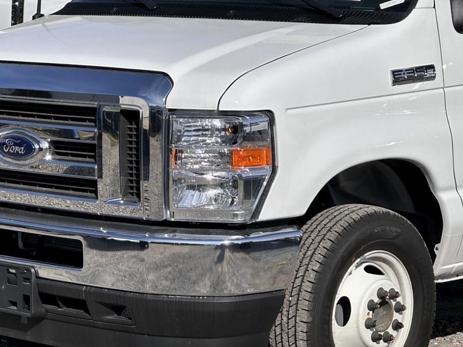 2024 Ford Econoline Cutaway Photo in Silver Spring, MD 20904