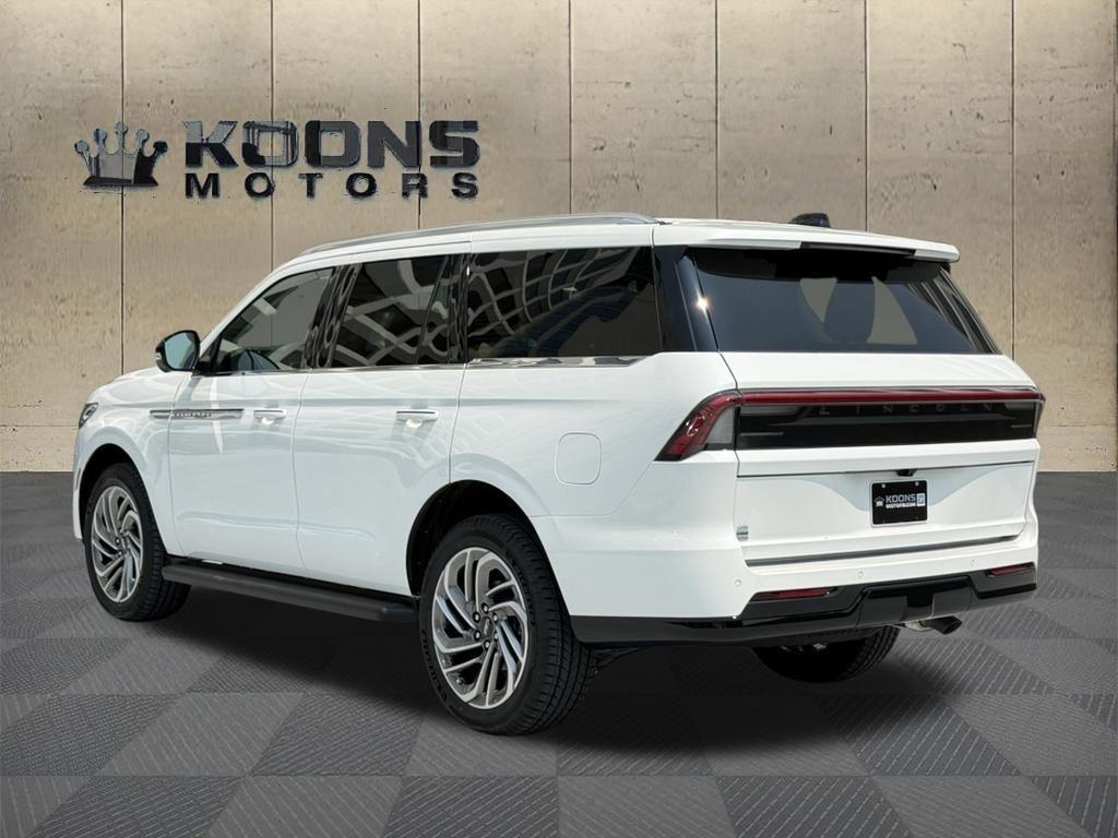 2027 Lincoln Navigator Photo in Bethesda, MD 20814