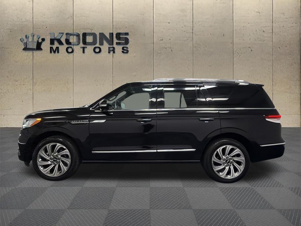 2023 Lincoln Navigator Photo in Bethesda, MD 20814