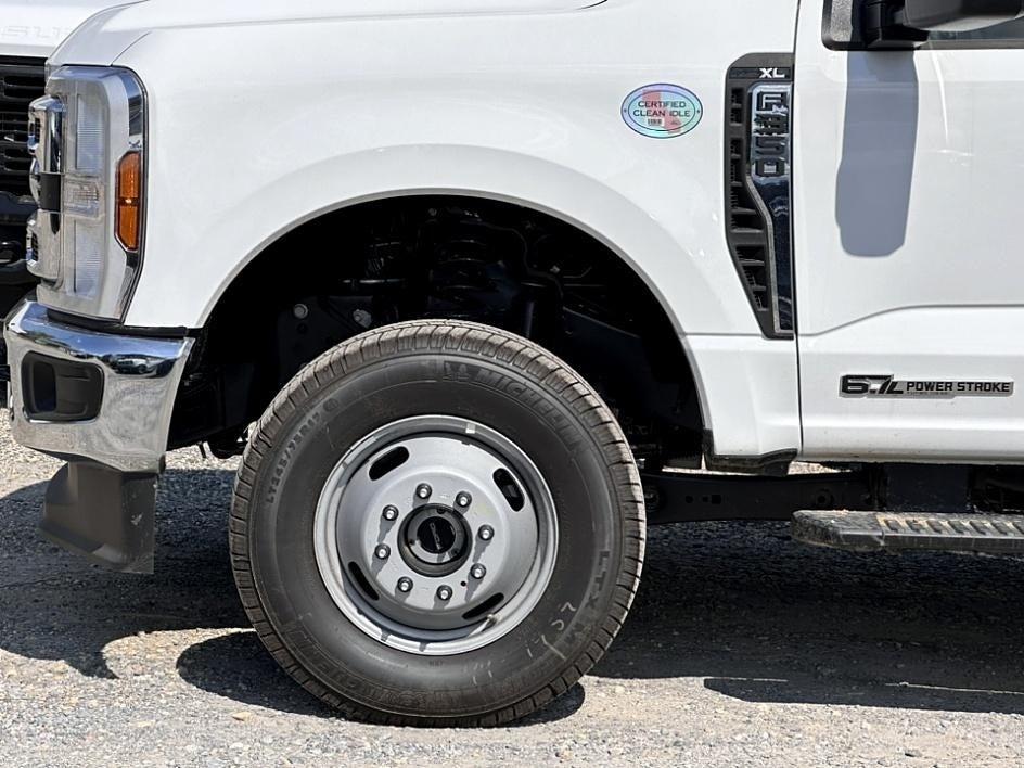 2024 Ford Chassis Cab Photo in Silver Spring, MD 20904