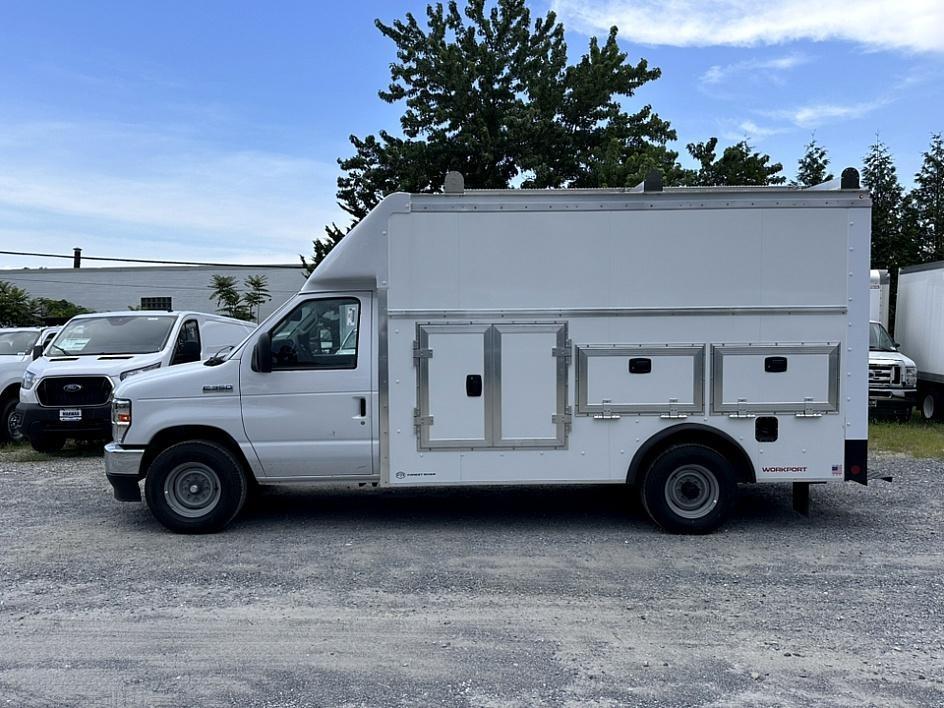 2026 Ford E-350SD Photo in Silver Spring, MD 20904