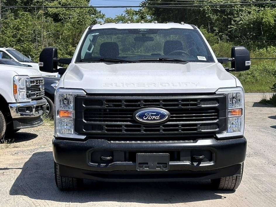 2024 Ford Chassis Cab Photo in Silver Spring, MD 20904