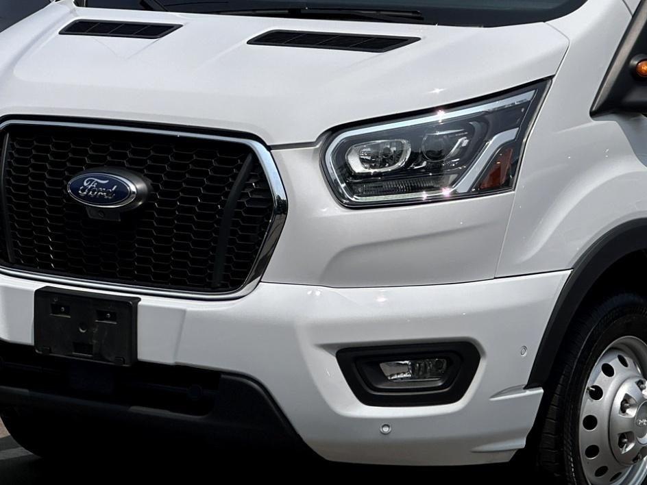 2023 Ford Transit Passenger Van Photo in Silver Spring, MD 20904