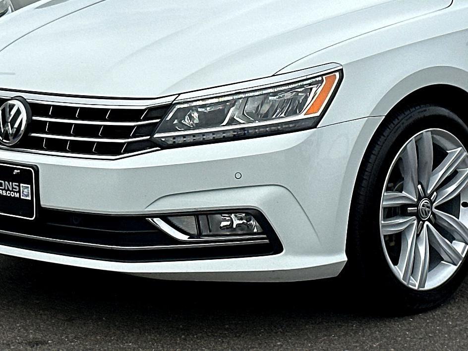 2017 Volkswagen Passat Photo in Silver Spring, MD 20904