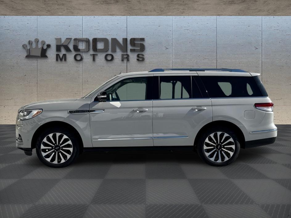 2024 Lincoln Navigator Photo in Bethesda, MD 20814