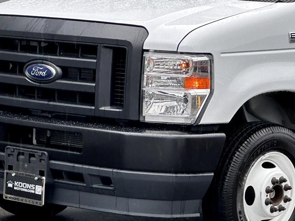 2024 Ford E-350SD Photo in Silver Spring, MD 20904