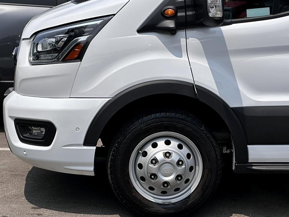 2023 Ford Transit Passenger Van Photo in Silver Spring, MD 20904