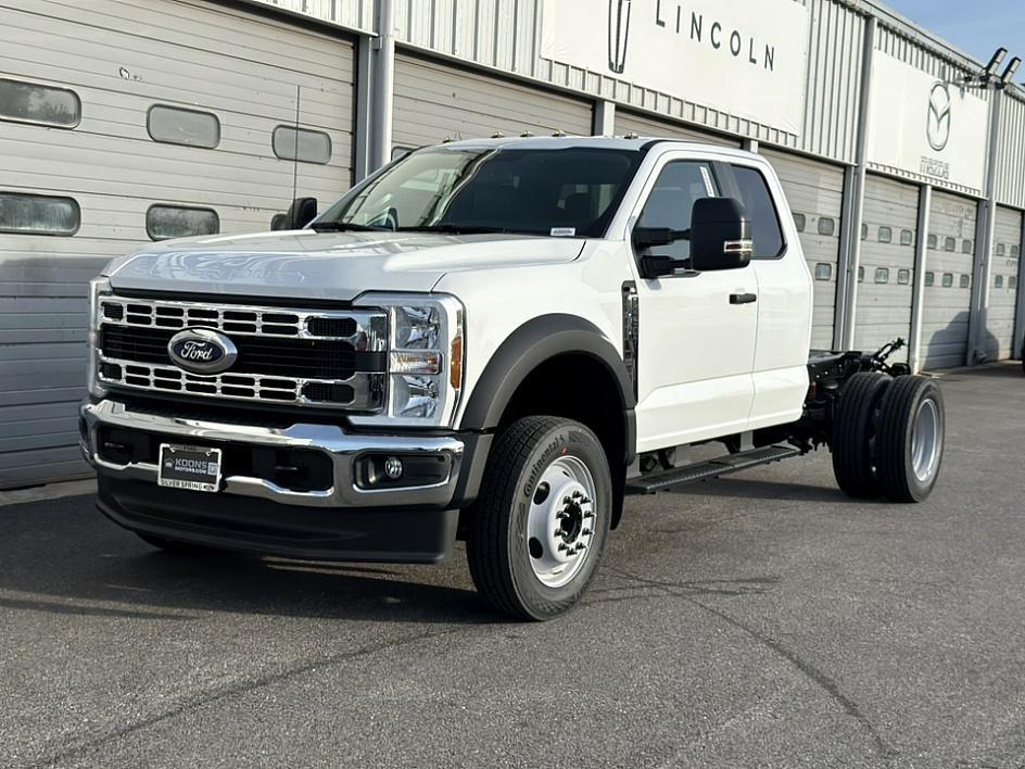 2025 Ford F-450 Photo in Silver Spring, MD 20904