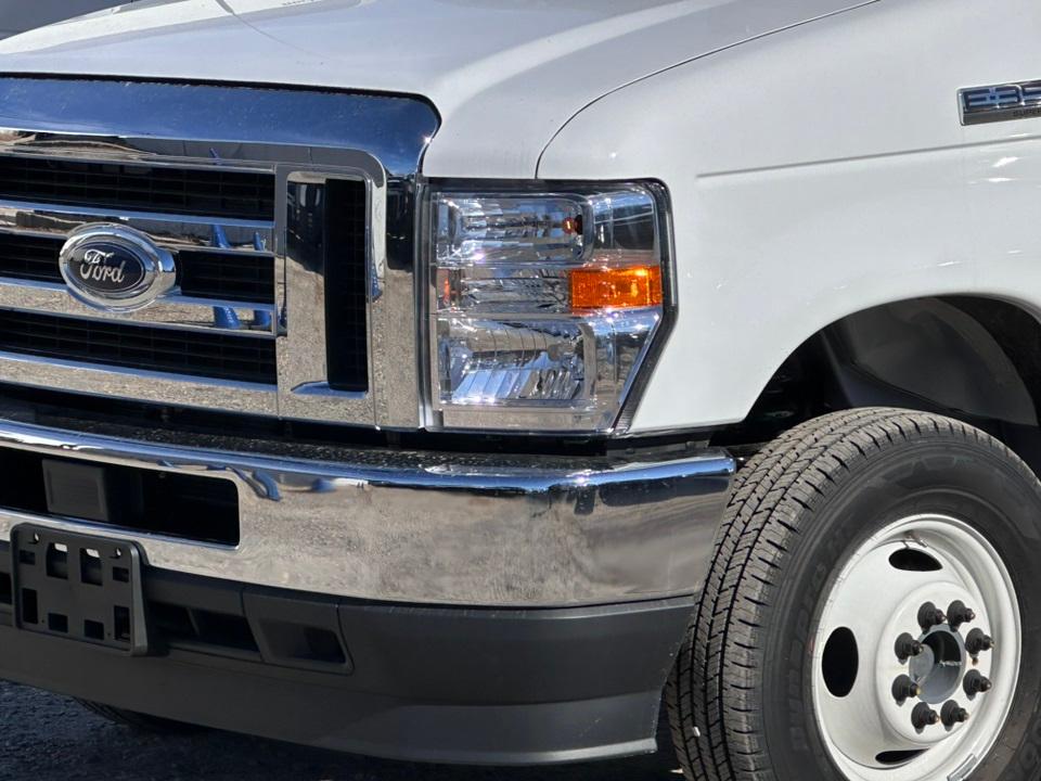 2025 Ford E-350SD Photo in Silver Spring, MD 20904