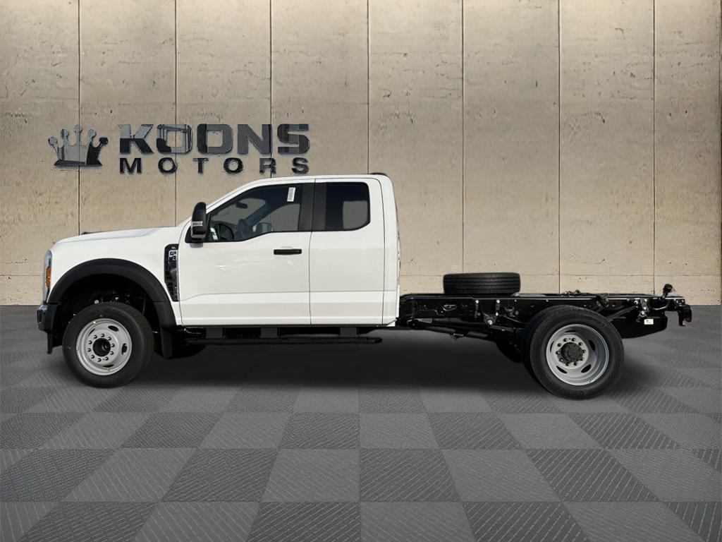 2025 Ford F-450 Photo in Silver Spring, MD 20904