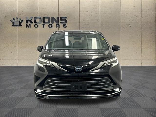 2023 Toyota Sienna Photo in Bethesda, MD 20814