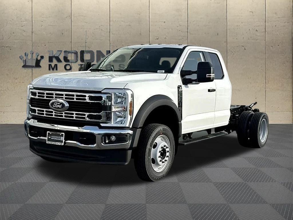 2025 Ford F-450 Photo in Silver Spring, MD 20904