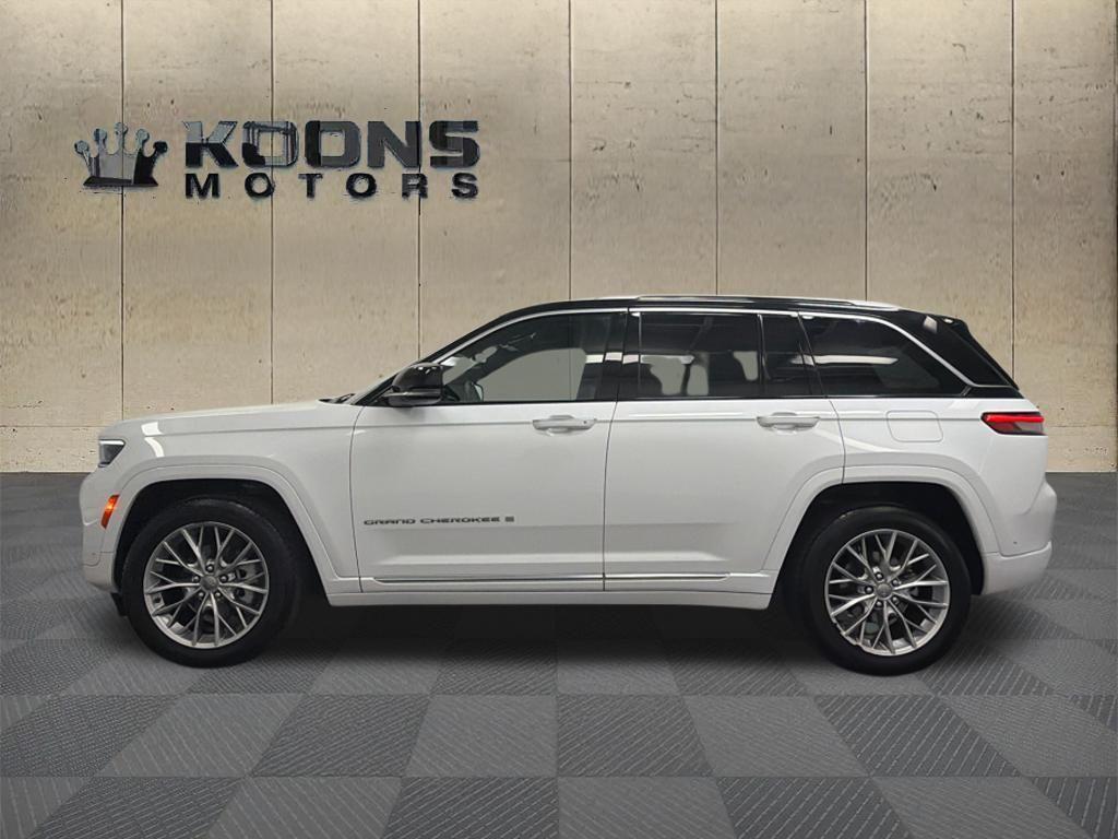 2022 Jeep Grand Cherokee Photo in Bethesda, MD 20814