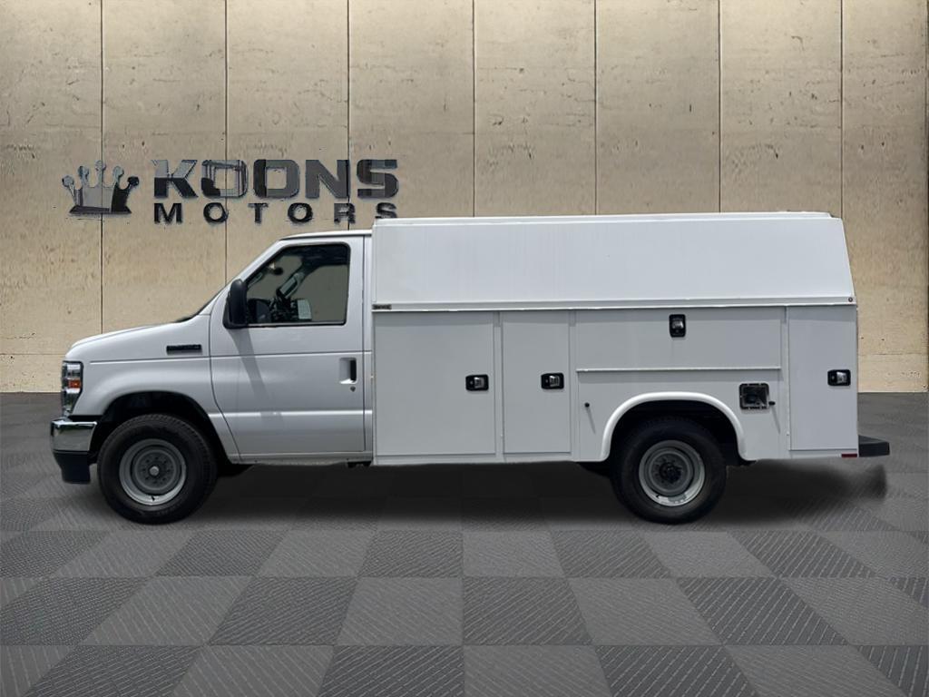 2024 Ford E-350SD Photo in Silver Spring, MD 20904