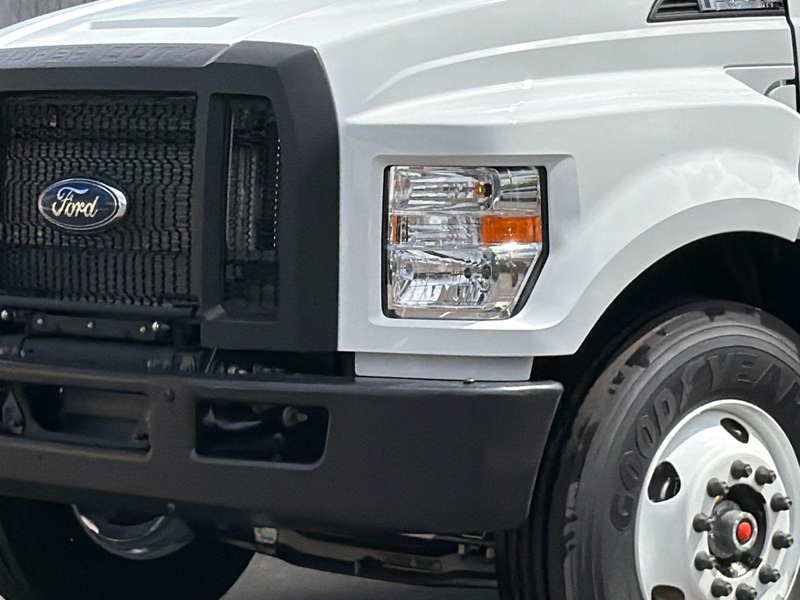 2027 Ford F-750SD Photo in Silver Spring, MD 20904
