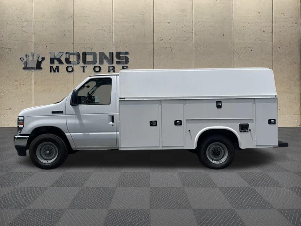 2024 Ford E-350SD Photo in Silver Spring, MD 20904