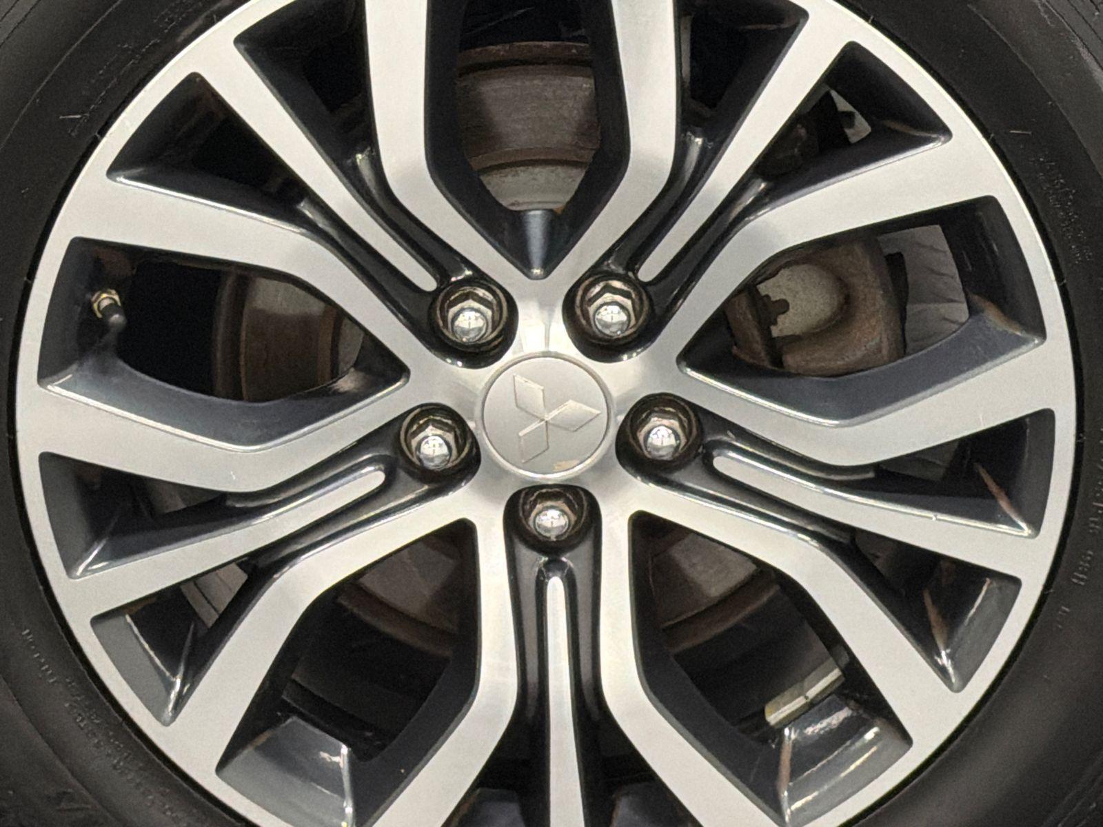 2017 Mitsubishi Outlander Photo in Silver Spring, MD 20904